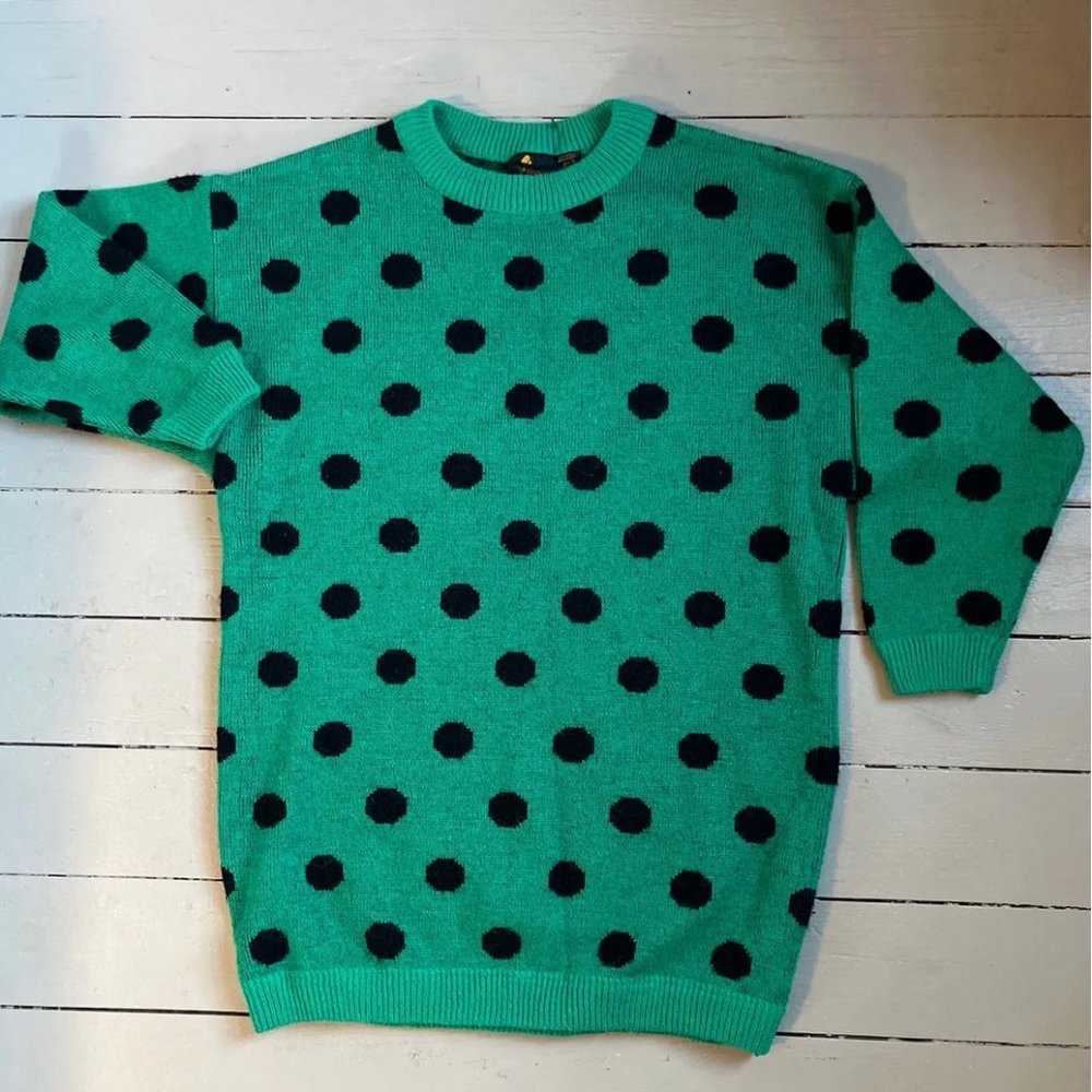 Liz Sport 90’s Vintage polka dot sweater size small